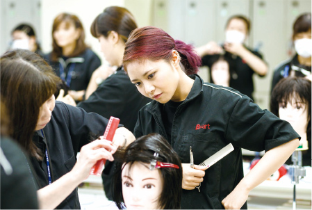 美容師免許取得コース 綾瀬キャンパス 単位制の通信制高校 飛鳥未来高等学校
