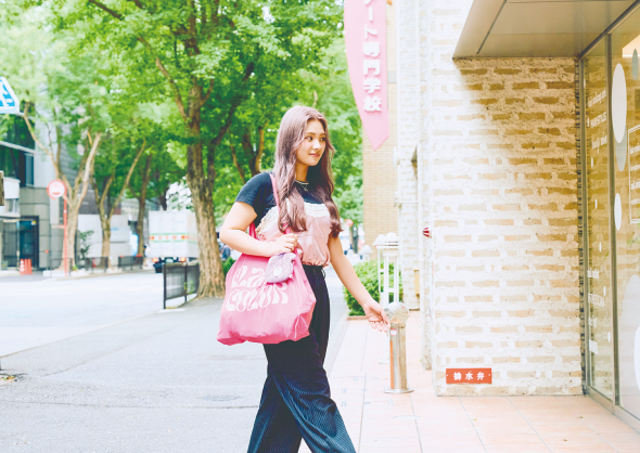 博多駅 徒歩5分の 好立地