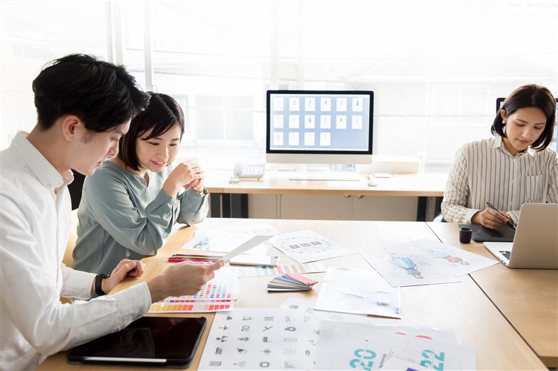 広告代理店・デザイン制作会社