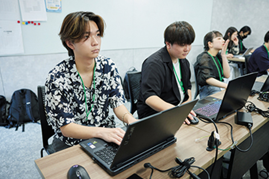 2年間の総授業の約70%が実習・演習