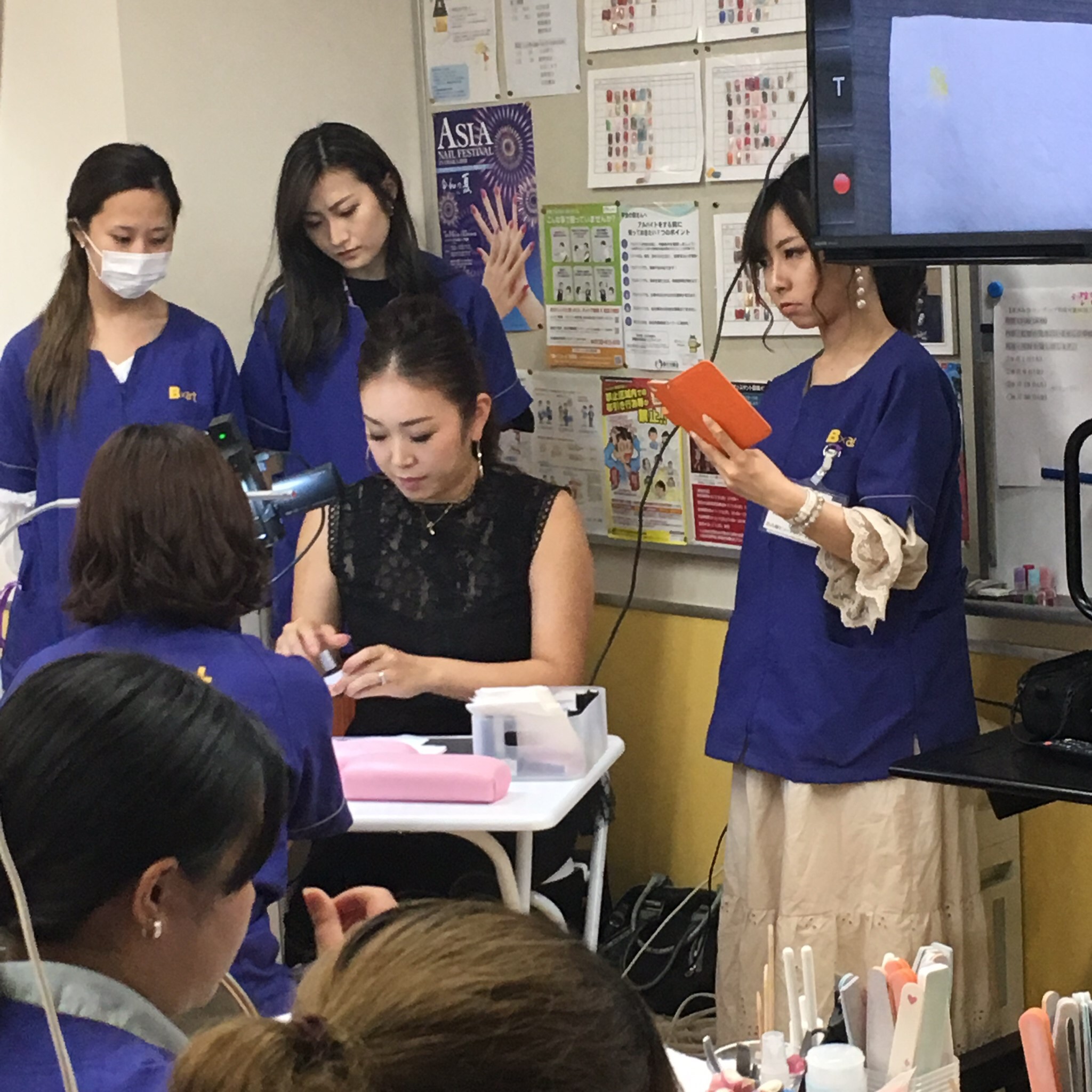 ネイルコース必見 外部講師による特別授業 最新情報 名古屋 愛知 の美容専門学校 名古屋ビューティーアート専門学校