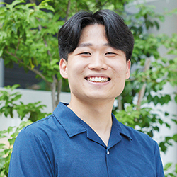 LEE HWANKYUさん