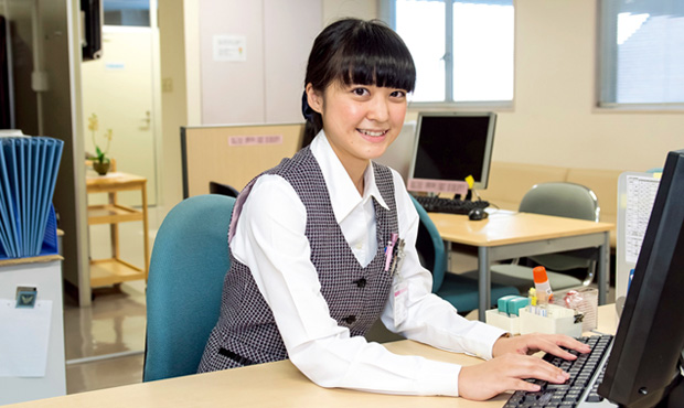 卒业生のお仕事绍介