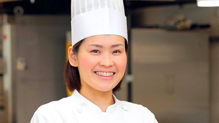 小出 由季 先生