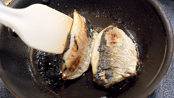 お湯を注ぐ