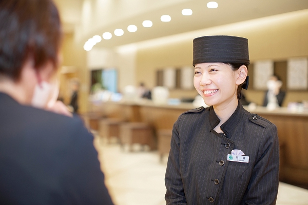 ホテルスタッフの写真